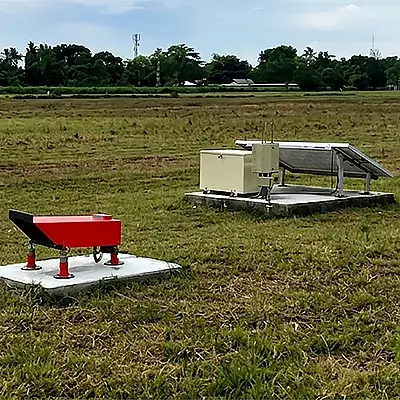 Helicopter Approach Path Indicator (HAPI)